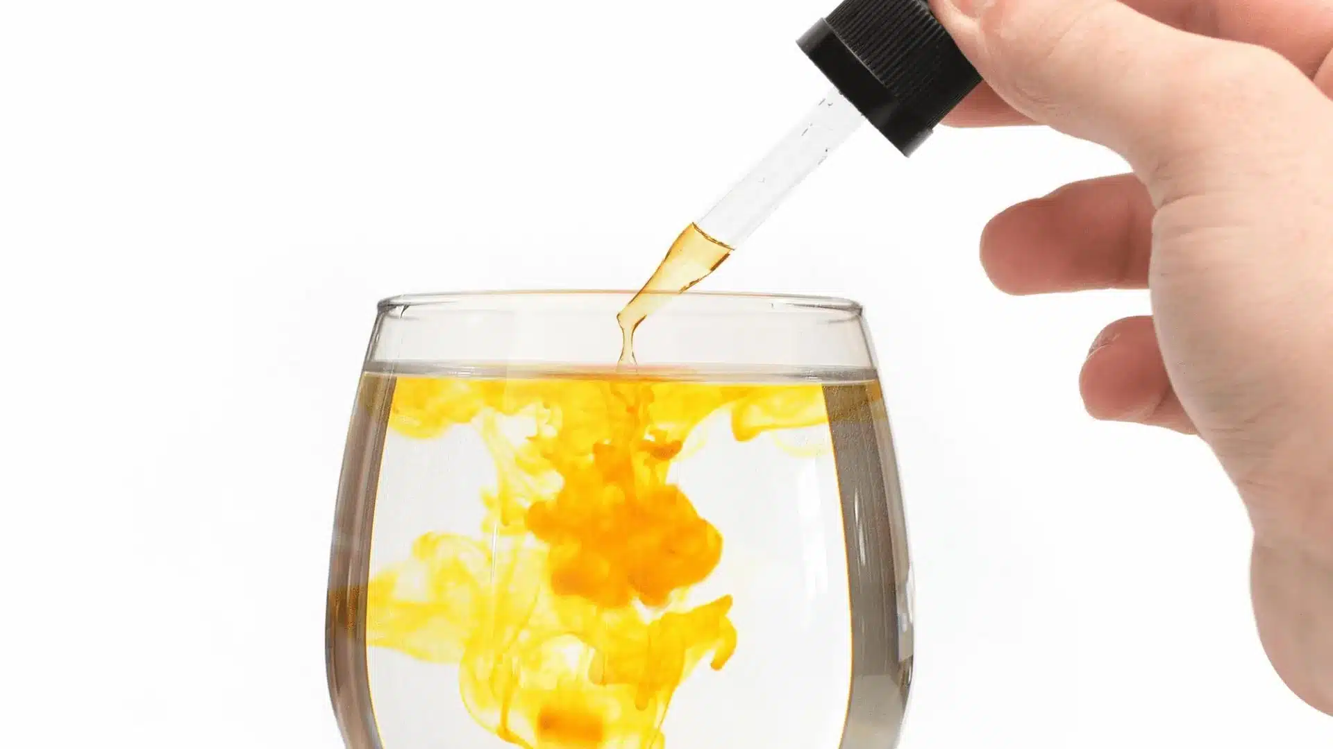 shaking e-liquid bottle, mixing longfill thoroughly, vape juice steeping process, barman shaking cocktail vape - How to Steep E-juice: All You Need to Know