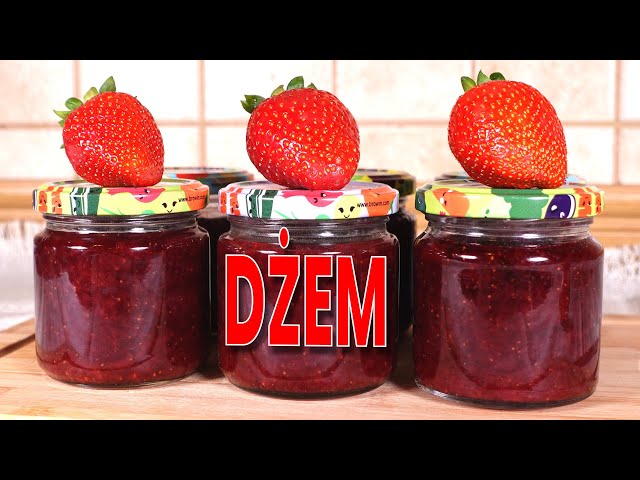 Sprzedawca w sklepie z e-papierosami rozmawiający z klientem przy ladzie, udzielający porad na temat wyboru liquidów i ich intensywności.